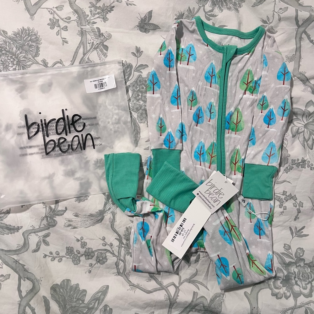 Kids Pajamas - Green and Gray